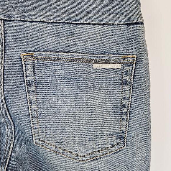 Rock & Republic Jeans Size 6 Blue Denim RX Fever Pull Up Light Wash Straight Leg - Picture 8 of 11